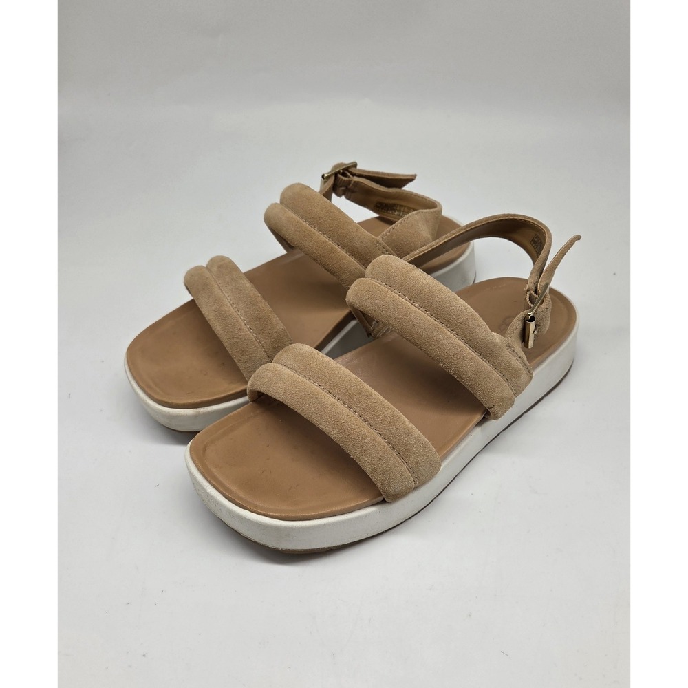UGG‎  Lynnden Platform Beige Suede Women´s Sandal Sz 7